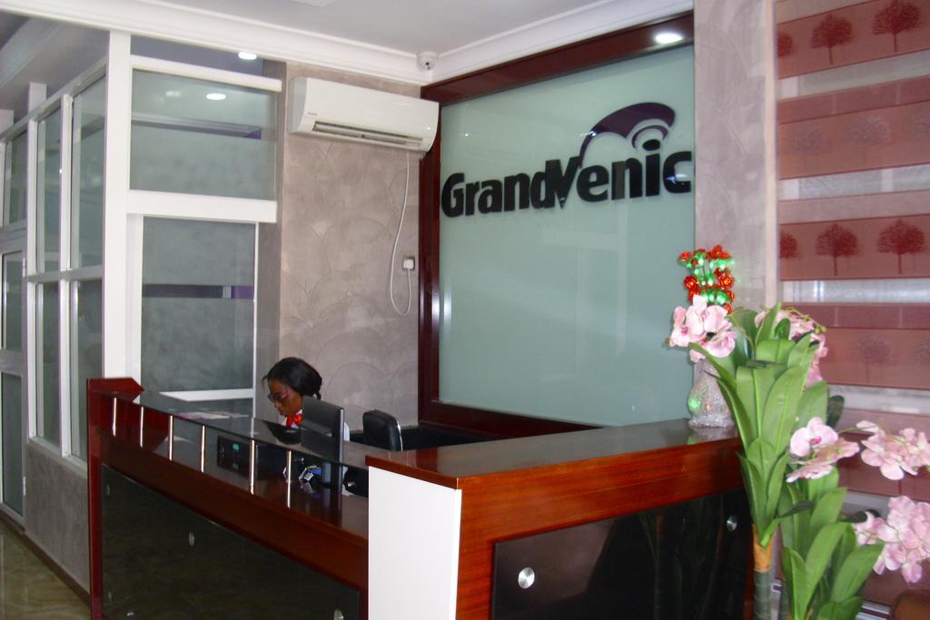 Grand Venice Transit Apartments Lagos Exterior foto
