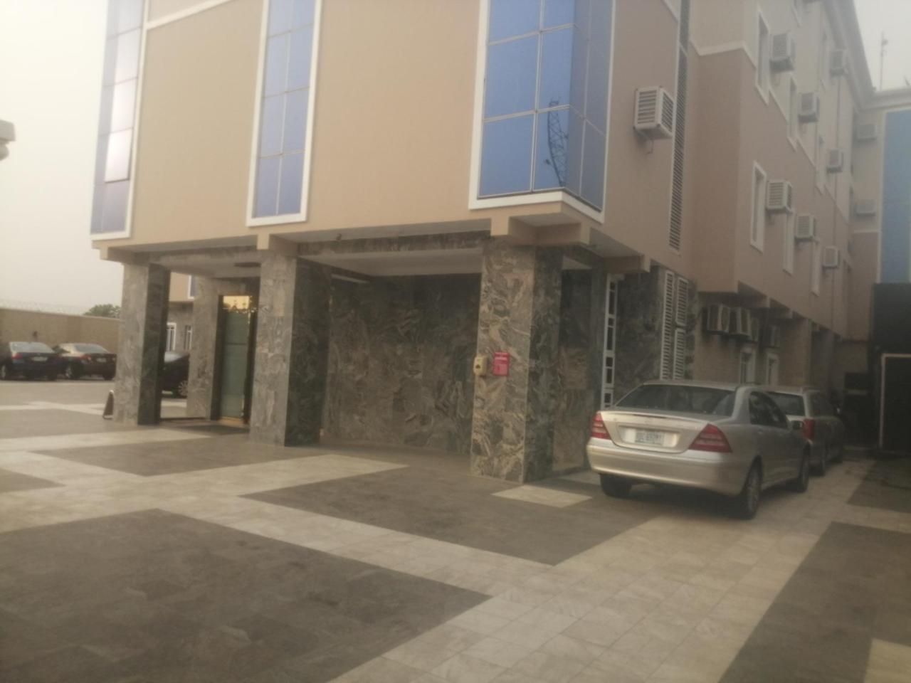Grand Venice Transit Apartments Lagos Exterior foto